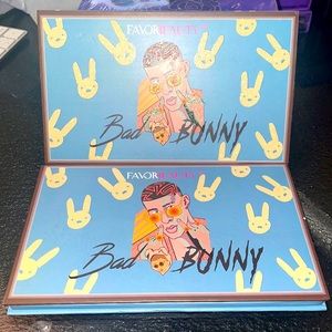 Bad Bunny Favor Beauty Blue palette